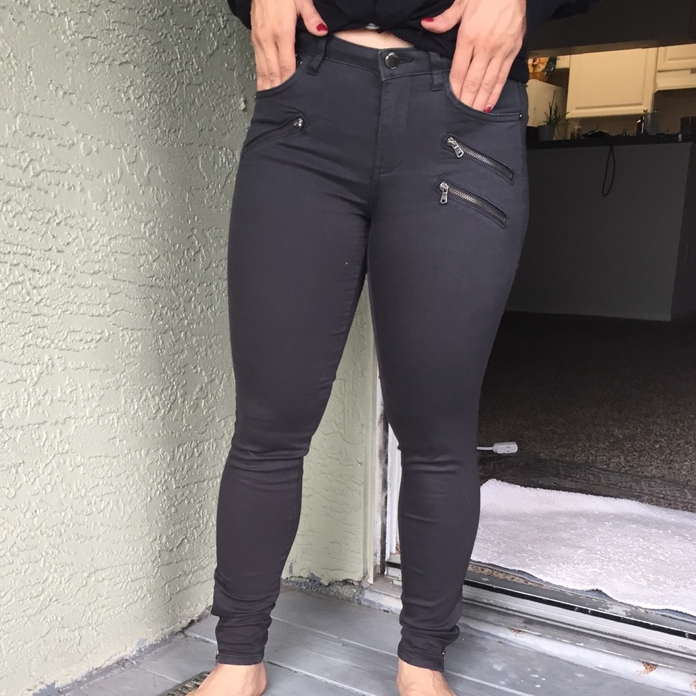 Zara Black Jeans with Zipper detail